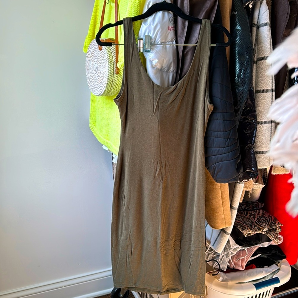 Olive midi dress. Size Large